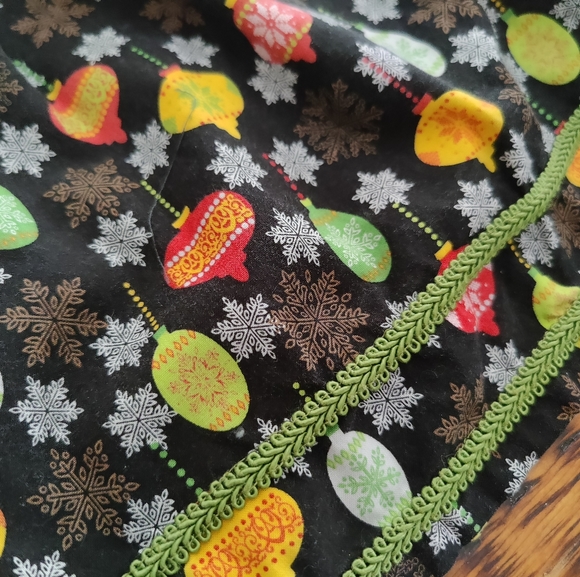 Christmas Ornament Skirt with Double Box Pleats, Holiday Pinup Vintage Style - Picture 4 of 4